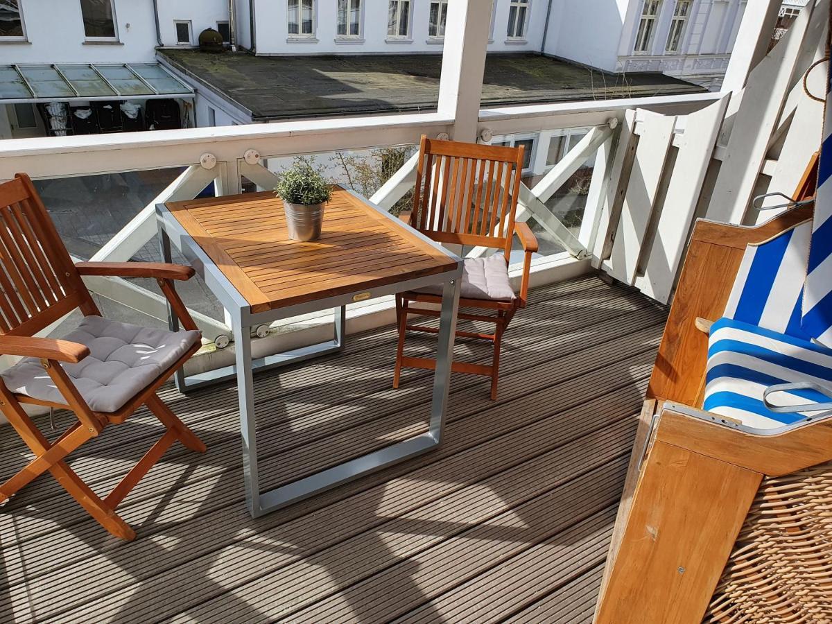 Das Appartement Inselliebe Ruegen Inkl Sauna Und 3H Taeglich Eintritt Ahoi Schwimmbad Sellin  Eksteriør bilde